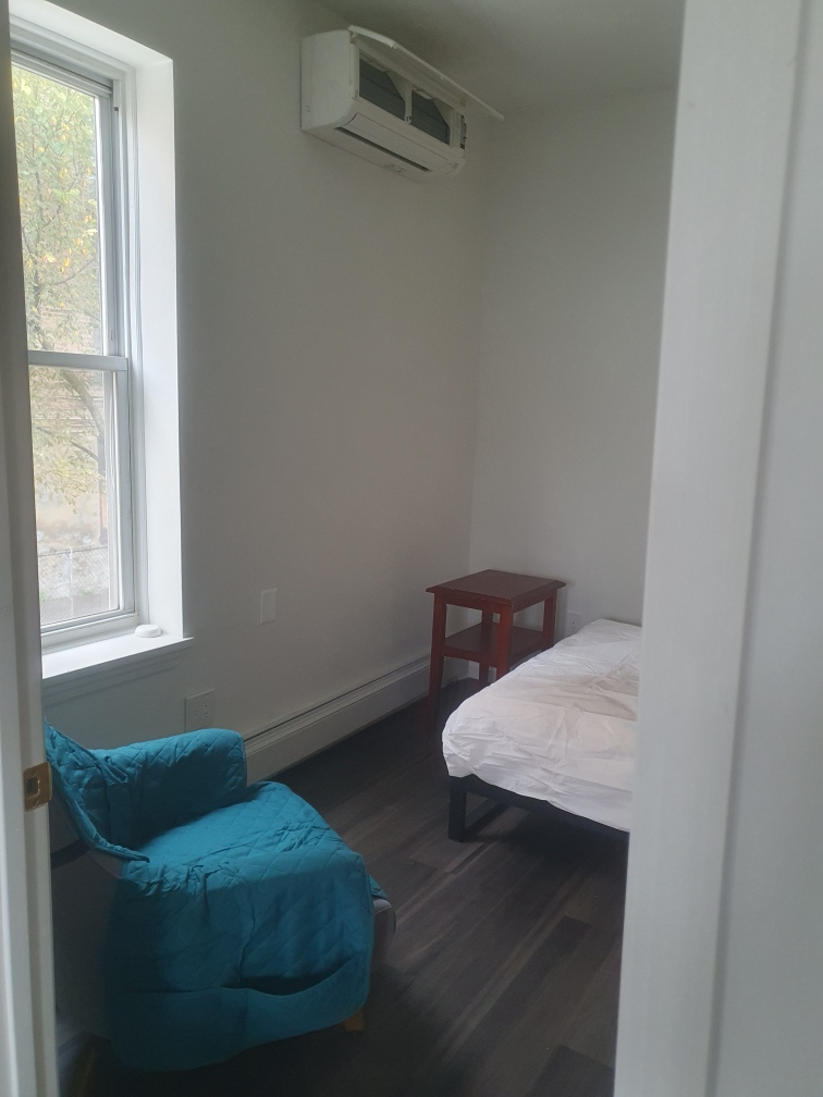 Comfortable, modern rendezvous. North Bronx location with access to Manhattan, Yonkers, Westchr - Photo 6