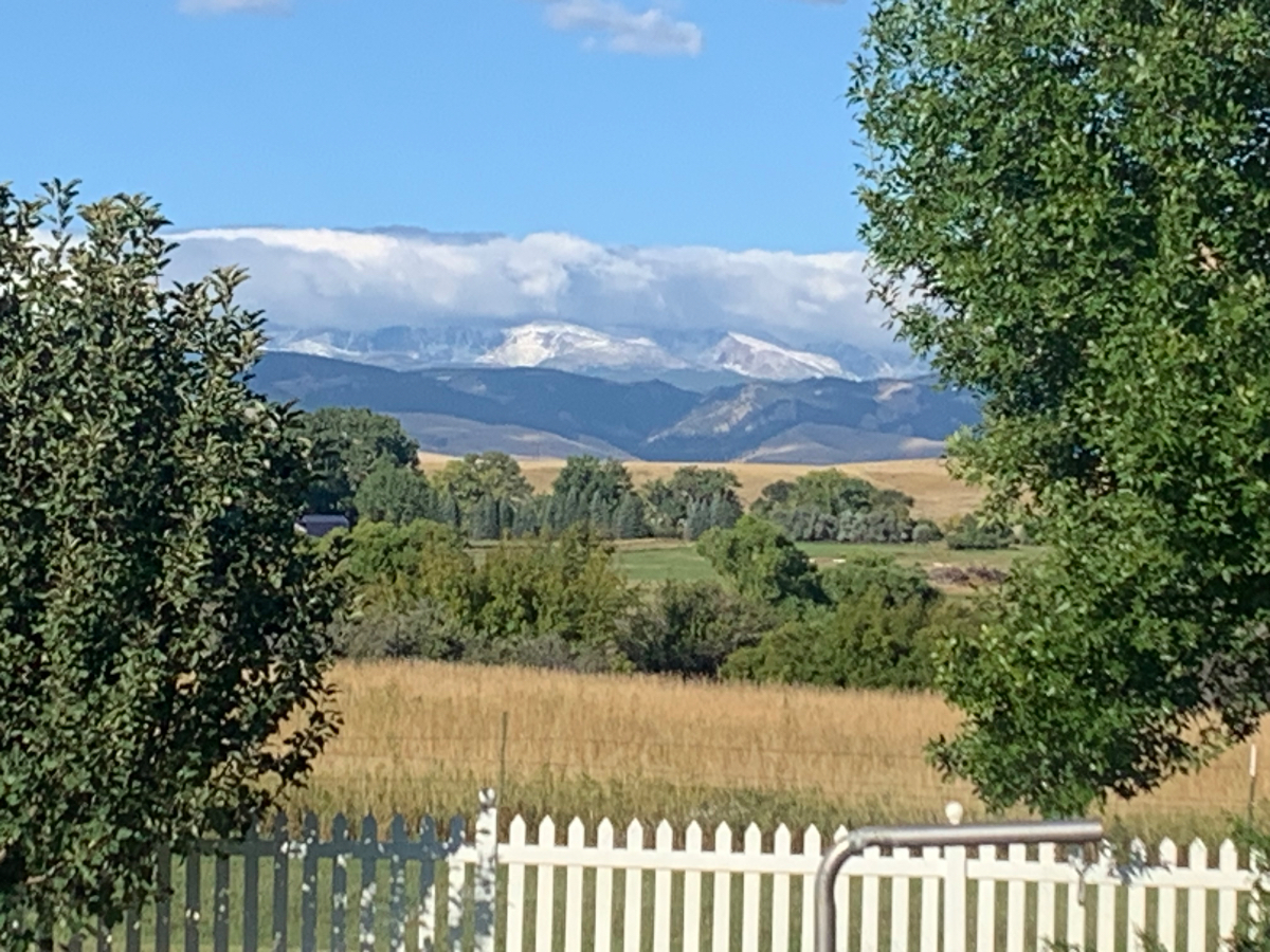 Carriage house by the Big Horn Mountains. - Photo 8