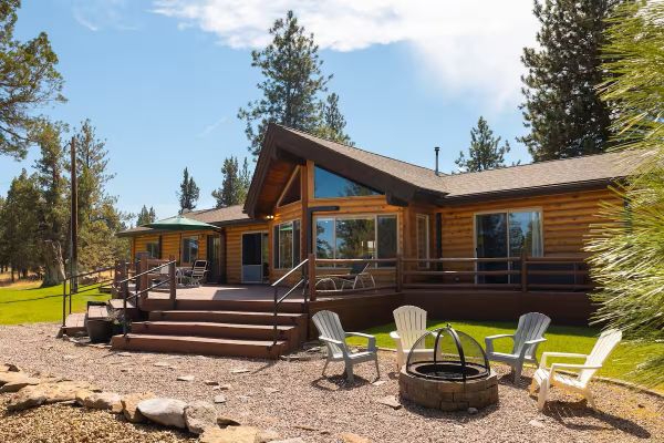 Modern Furnished Cabin with 3 bedrooms on large plot of land. - Photo 1