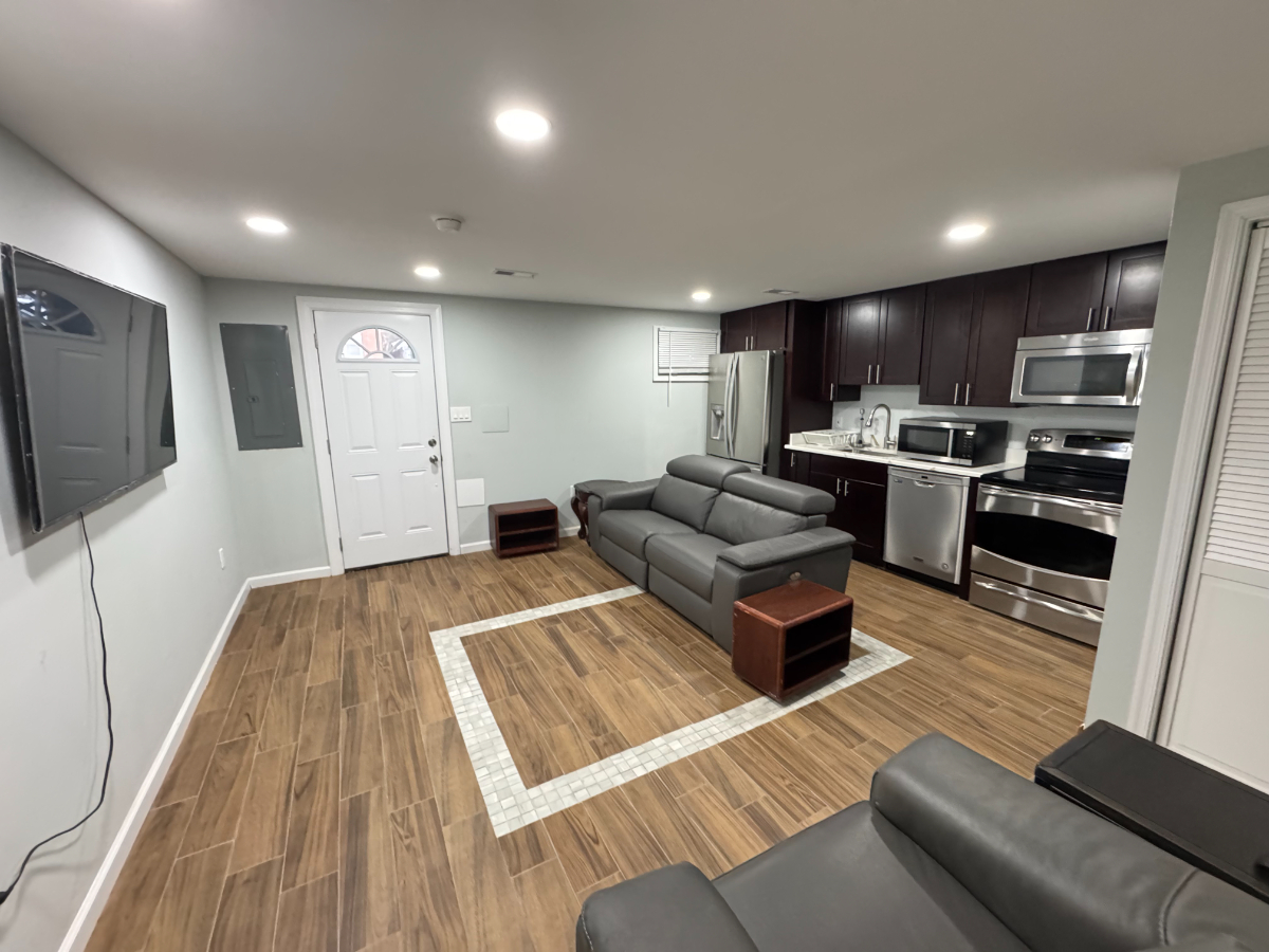 1BR/1Bath Townhouse Close to Hospitals - Photo 4