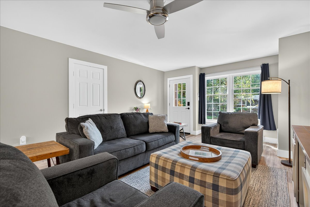 Peaceful 2BR Duplex Near Saratoga Springs - Photo 7