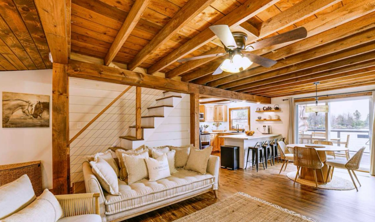 Lazy Lake House - Photo 1