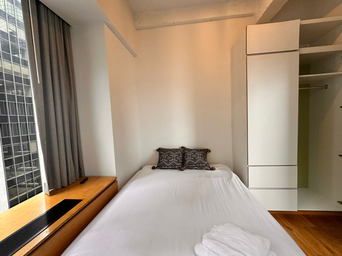 PRIVATE ROOM AT 110 WALL ST - Photo 4