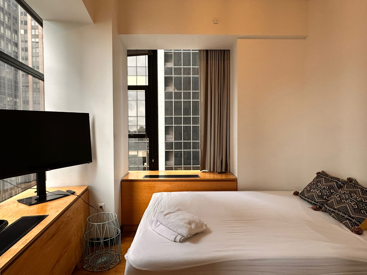 PRIVATE ROOM AT 110 WALL ST - Photo 3