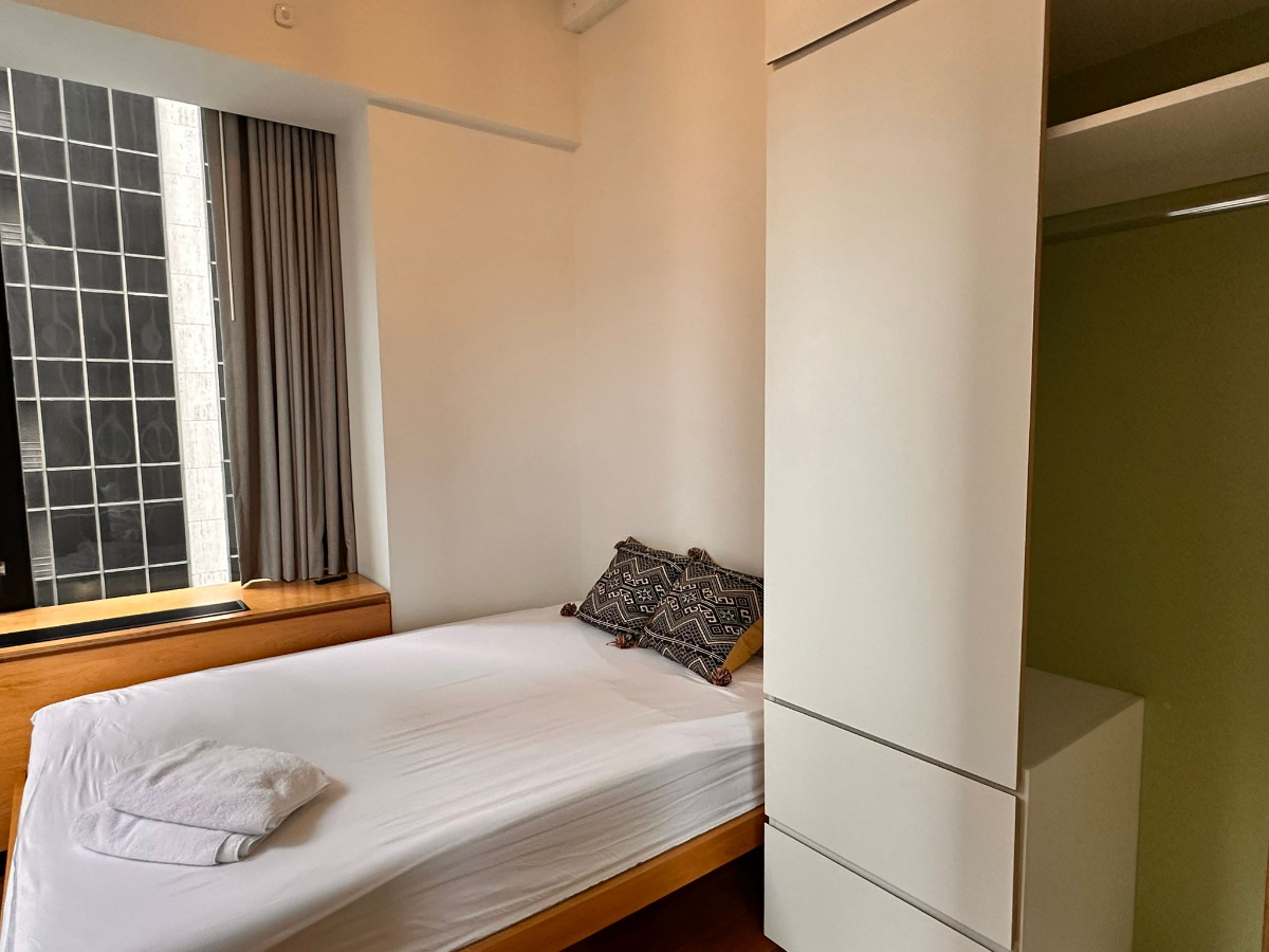 PRIVATE ROOM AT 110 WALL ST - Photo 2
