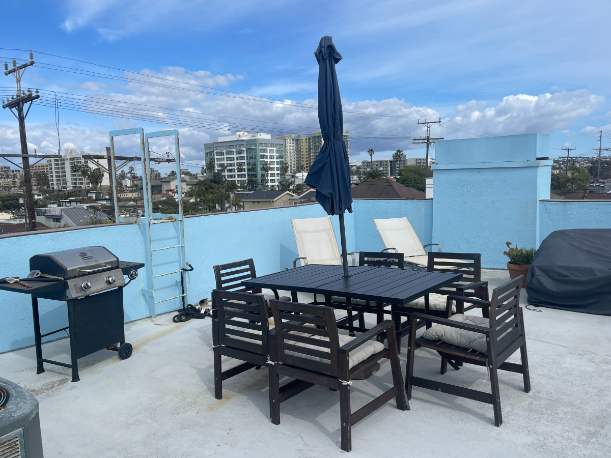 Luxe 2BR King Suite & Roof Deck Steps from Beach - Photo 4
