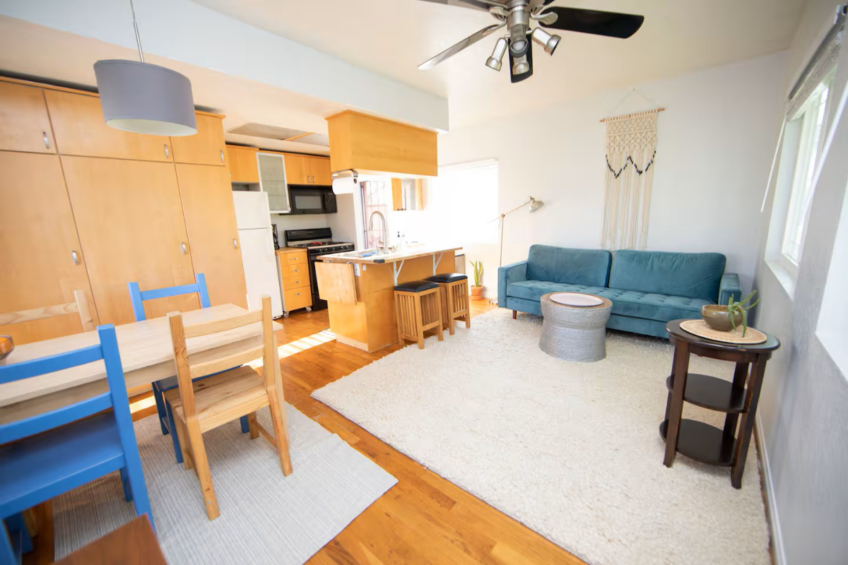 A bright, private 2nd-floor apartment in a quiet North Park duplex - Photo 4