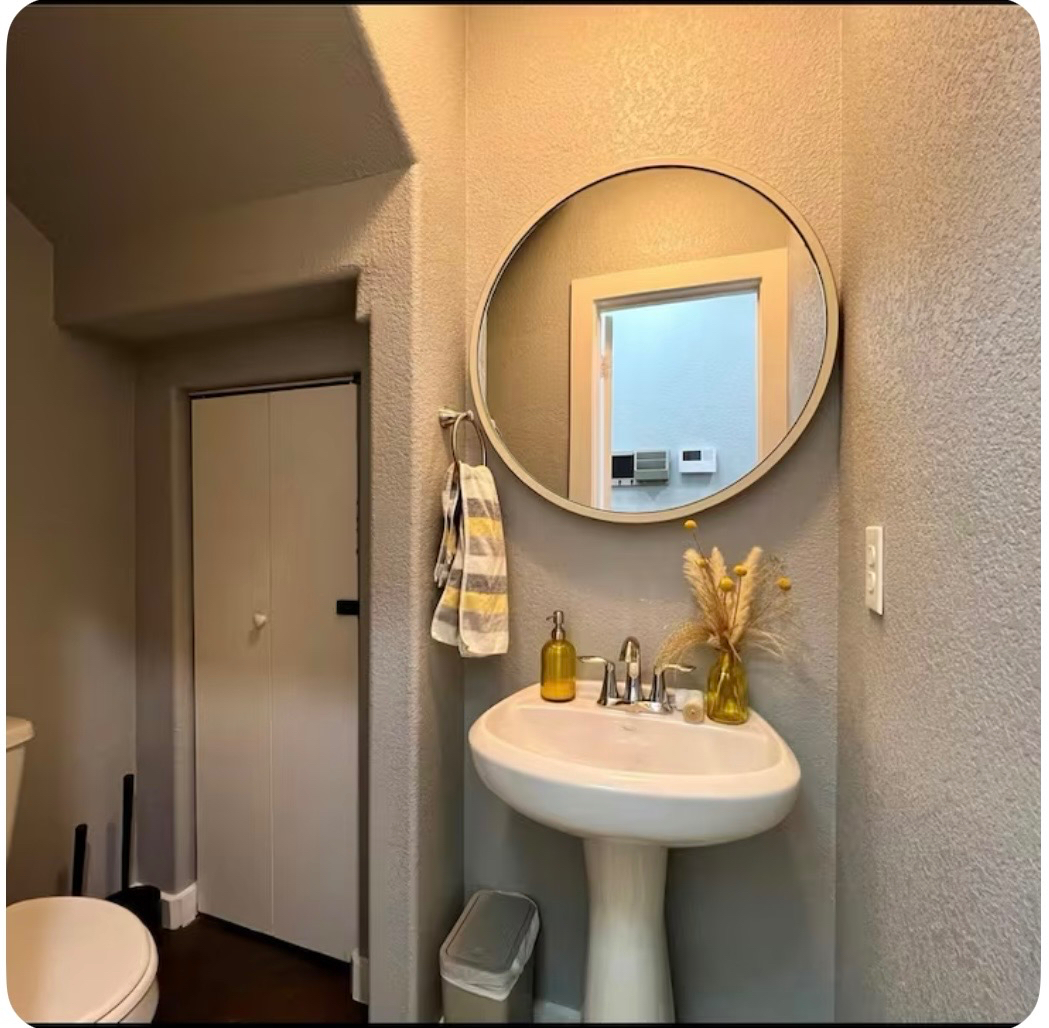 Home Sweet Houston -  Perfect for Work Trips or Long Getaways - Photo 6