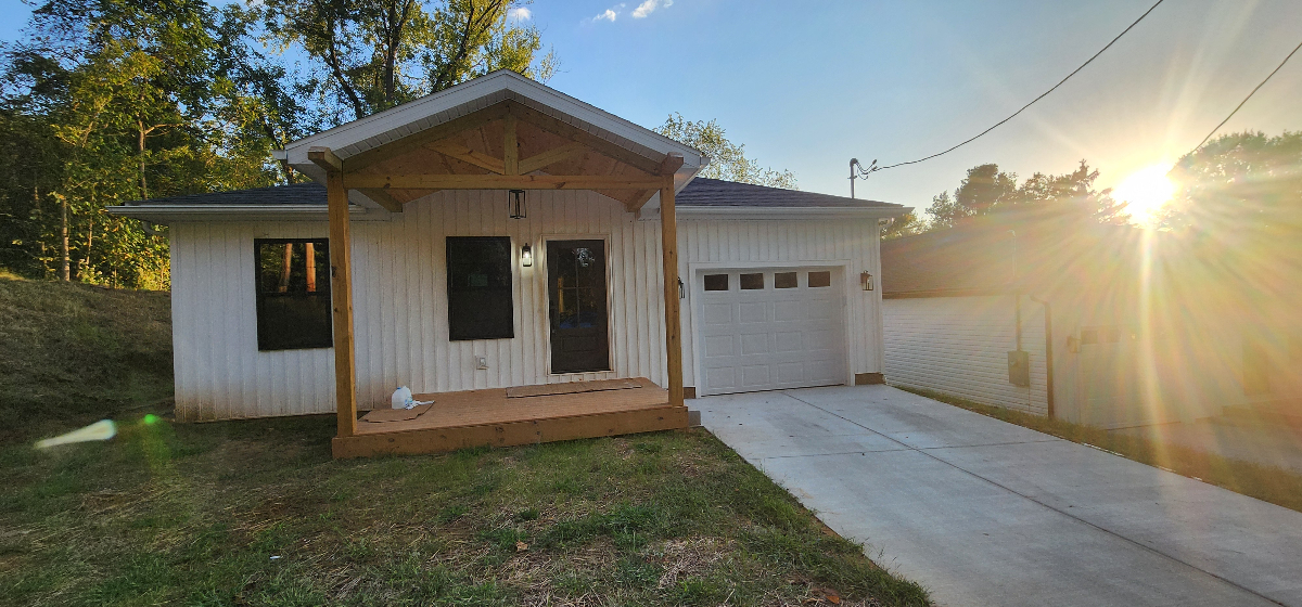 3 bed 2 Bath New Home - Photo 2
