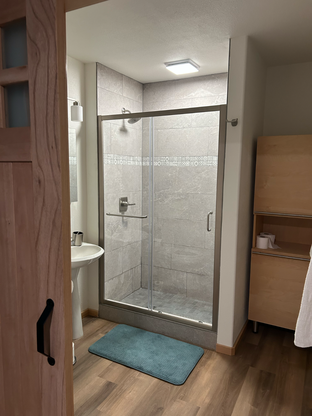 New Studio Apartment - Photo 5