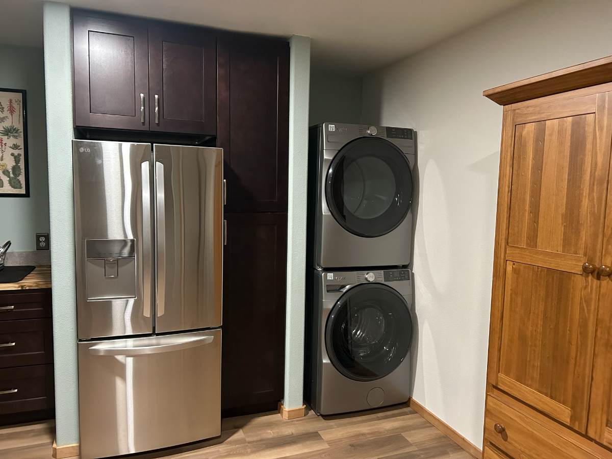 New Studio Apartment - Photo 3
