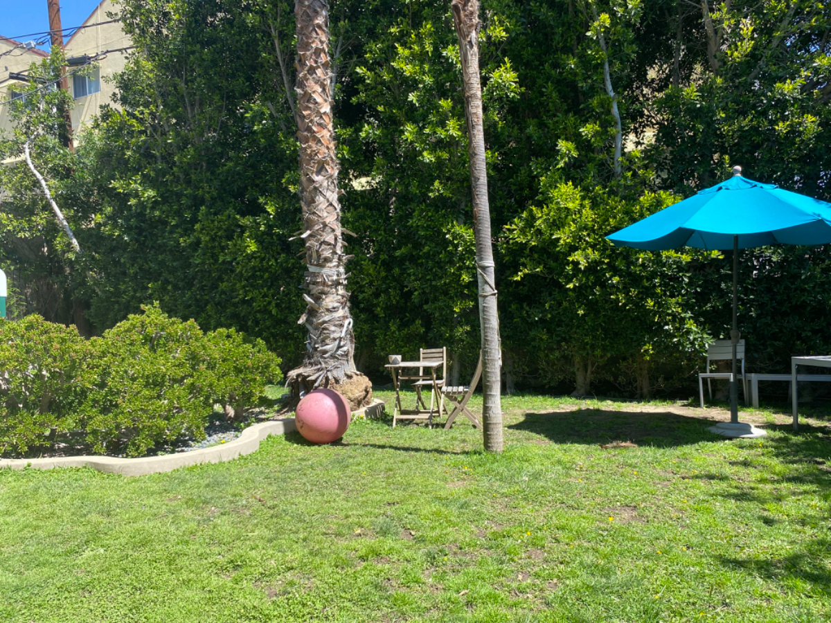 Modern Studio in Los Feliz - Extended-Stay Friendly - Photo 2