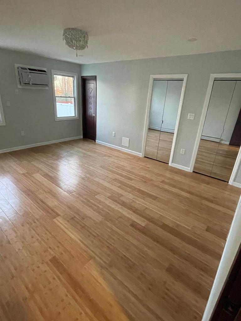 Private Master BedRoom in Shared Home with Smart Appliances - Wi-Fi & Utilities Included - Photo 5