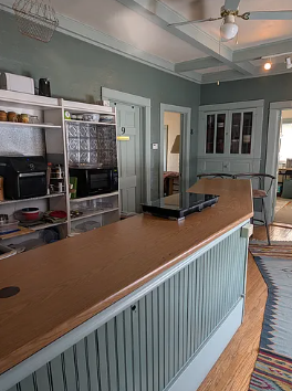 Historic Downtown Flat For Rent - Photo 6