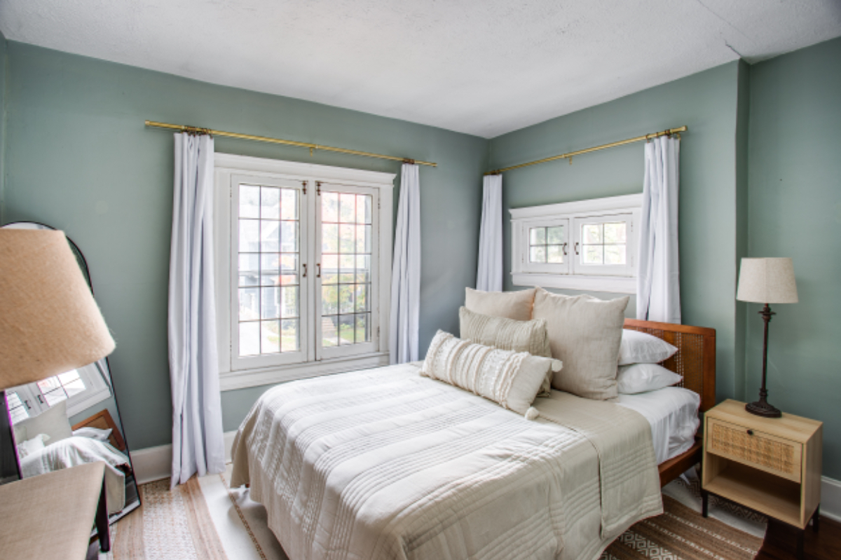 Spacious Light Filled 3 Bedroom Apartment - Photo 4