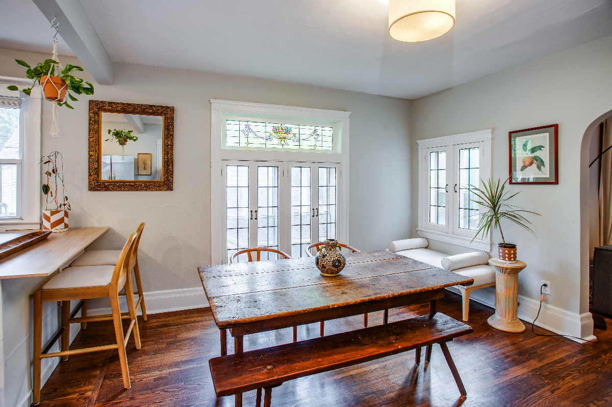 Spacious Light Filled 3 Bedroom Apartment - Photo 8