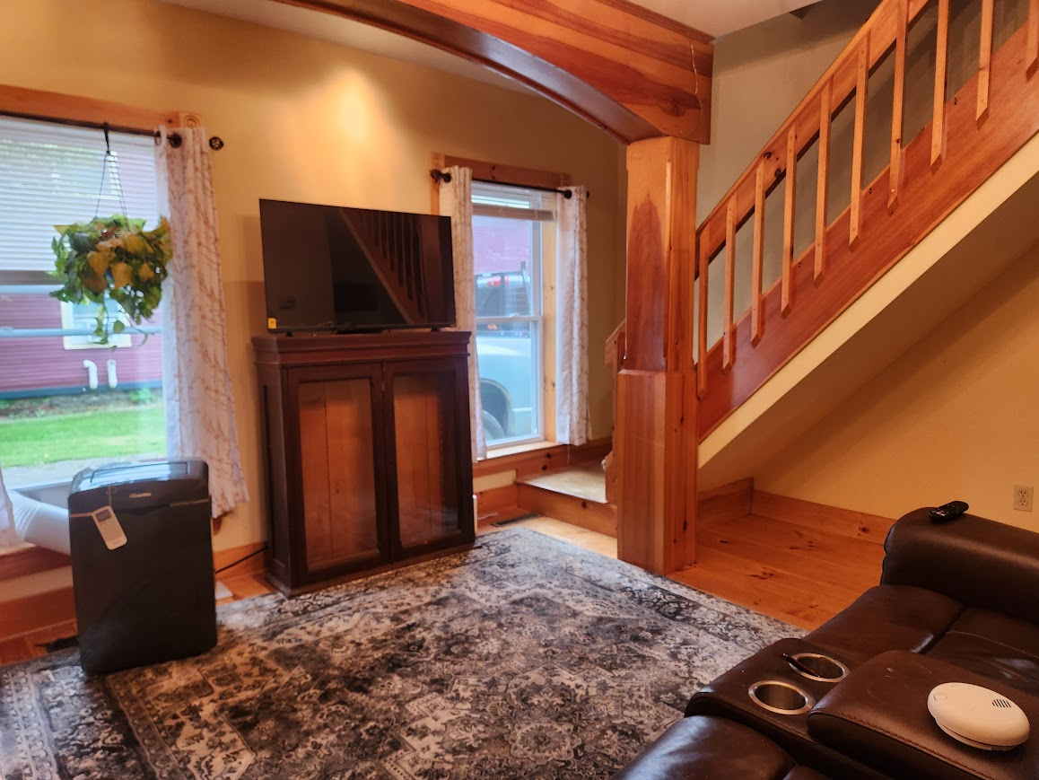 Cozy Waterbury Village apartment - Photo 8