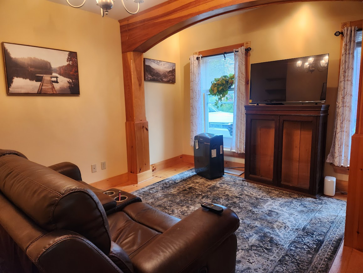 Cozy Waterbury Village apartment - Photo 9