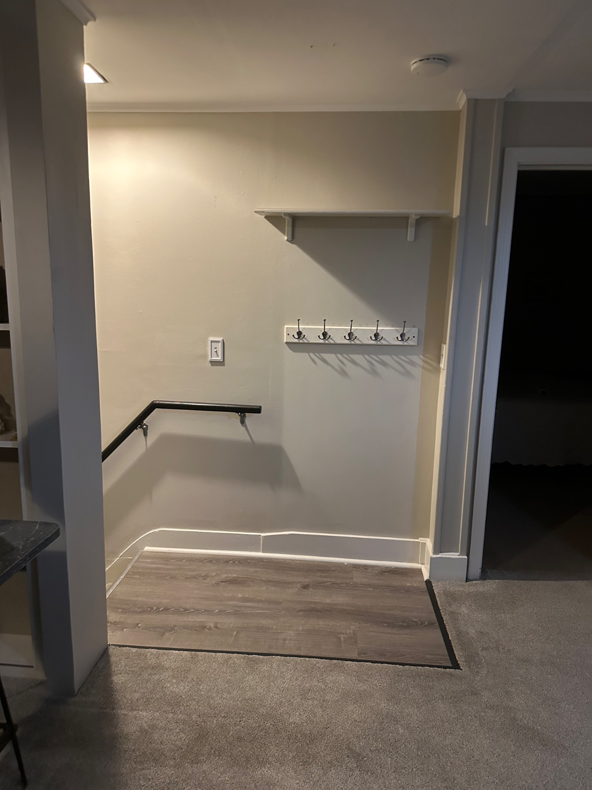 Lovely 1 Bedroom Apt. In Historic Jericho Home. - Photo 12