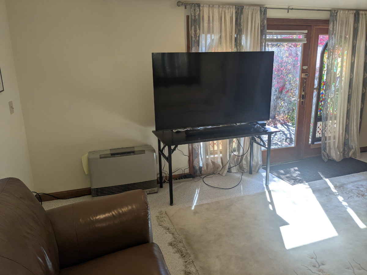 SPACIOUS, COMFORTABLE, CENTRAL LOCATION PRIVATE 4 BEDROOM/2 BATH ENTIRE HOME - Photo 5