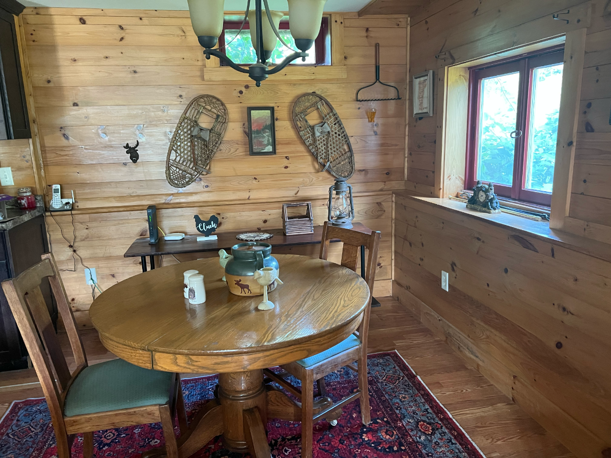 The Cozy Antler - Photo 4