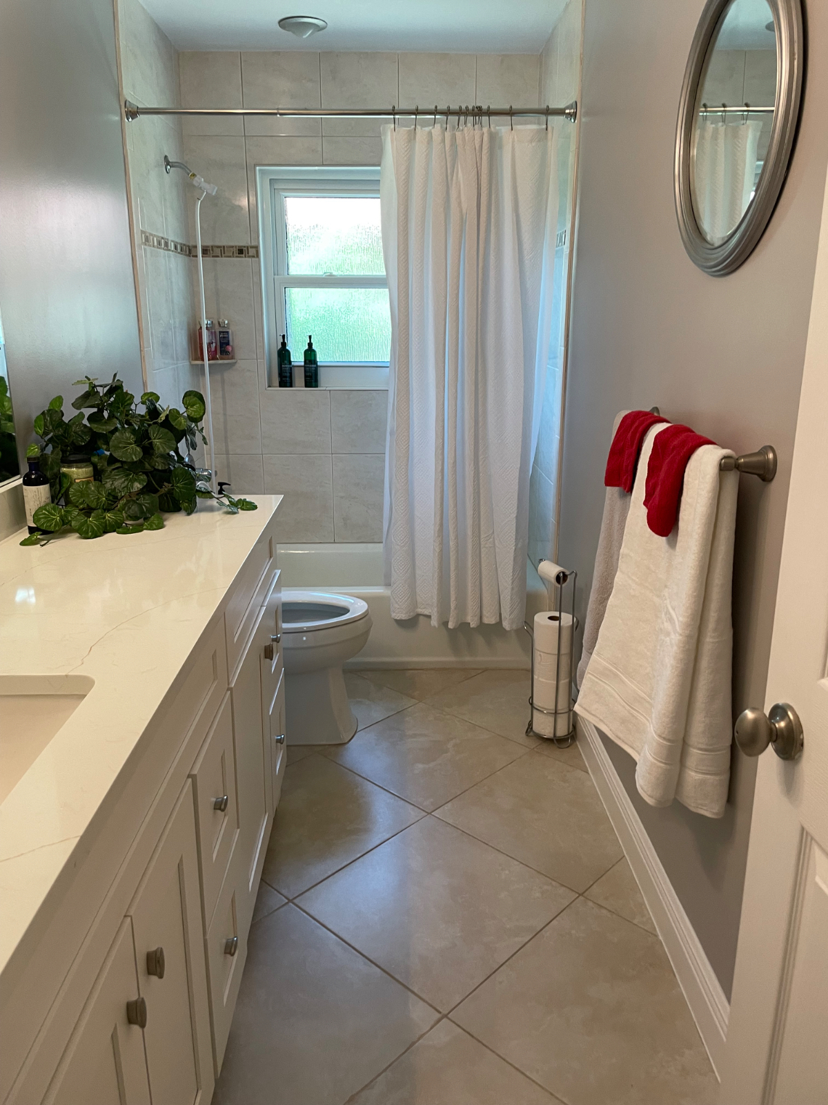 Furnished Room Rental w/ Private Bath in Quiet Naples Home - Shared Amenities, Utilities Included, N - Photo 2