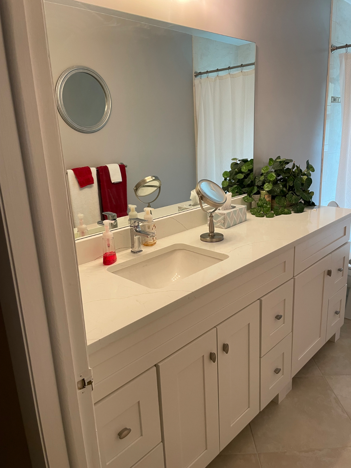 Furnished Room Rental w/ Private Bath in Quiet Naples Home - Shared Amenities, Utilities Included, N - Photo 3