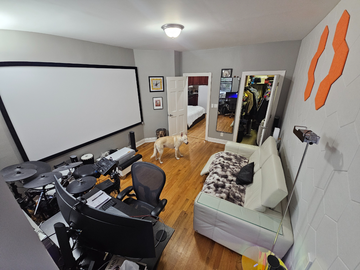 NYC Upper West Side modern furnished sublet, private yard, dog friendly - Photo 2