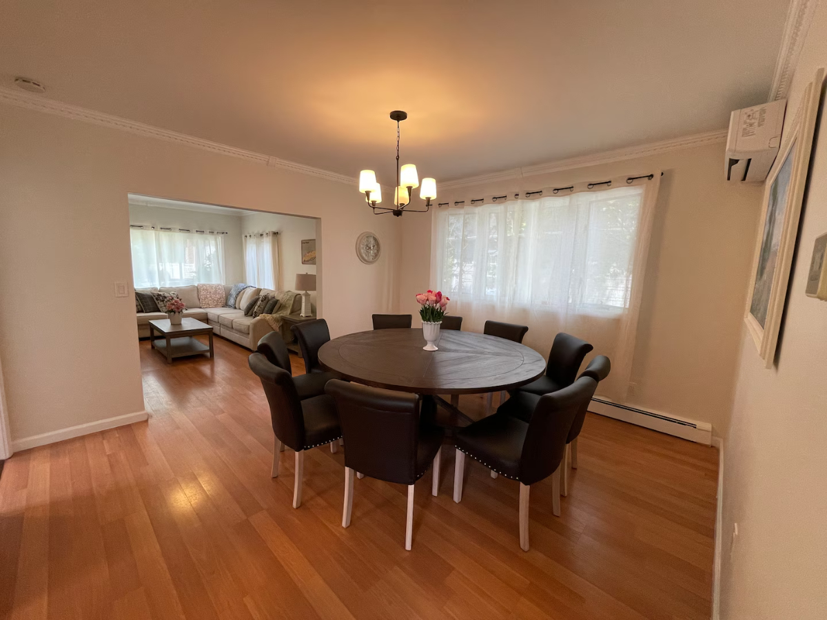 Spacious 5BR Furnished Home | Sleeps 12 | Monthly Rental - Photo 4