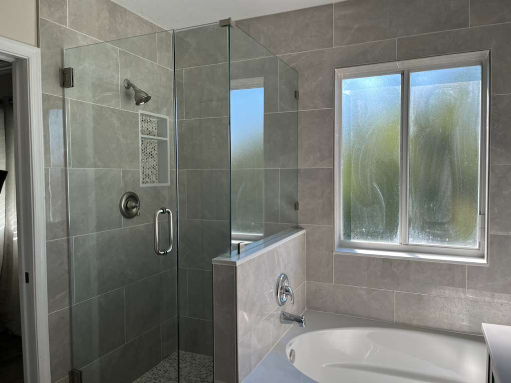 Furnished Home in Gated Community 3 Bedroom 2.5 Bathrooms - Photo 7