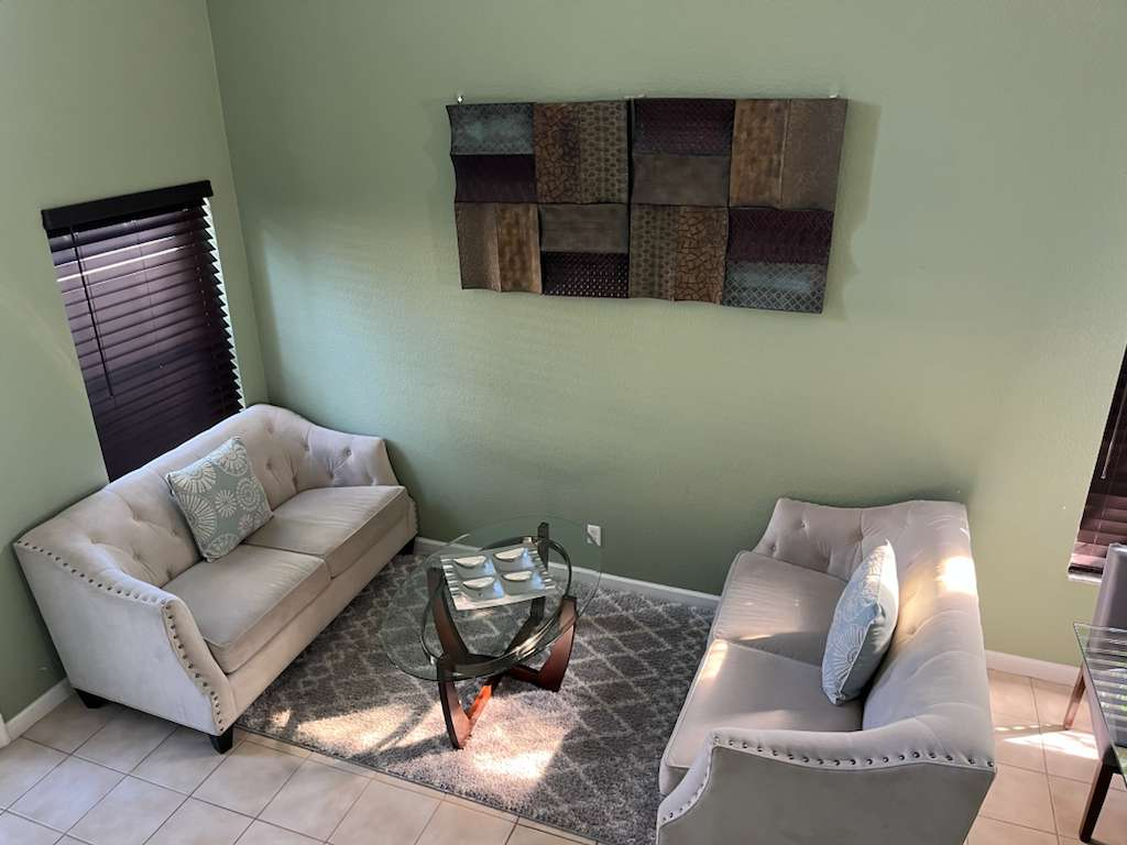 Furnished Home in Gated Community 3 Bedroom 2.5 Bathrooms - Photo 10