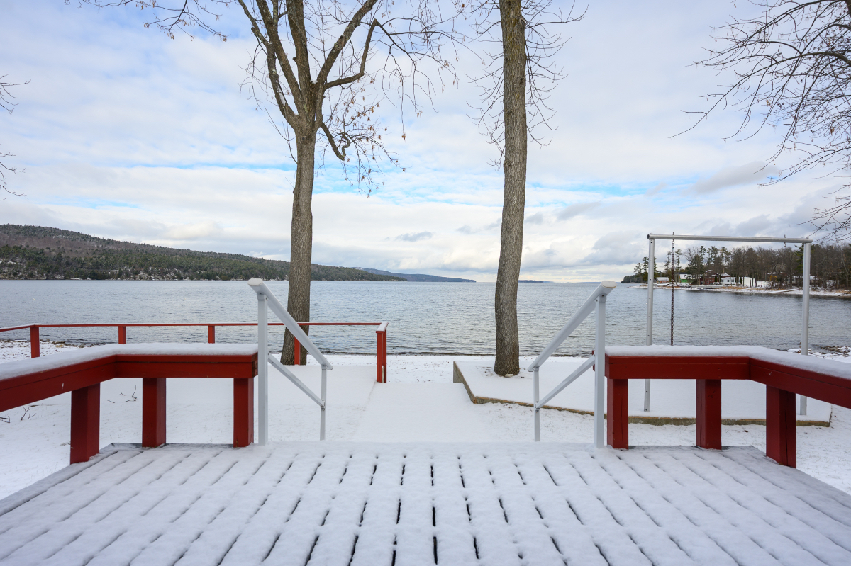 Waterfront Home on Lake Champlain - Photo 4