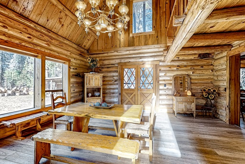 Luxury Log Home Retreat - 3BR/2BA w/ Loft Area & Outdoor Space, Near Lakes, Trails & Skiing - Photo 4