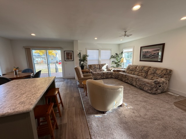 Furnished 3BR/2BA New Build with Patio & Deck - Walkable, Near Hospital, Perfect for Traveling Profe - Photo 3