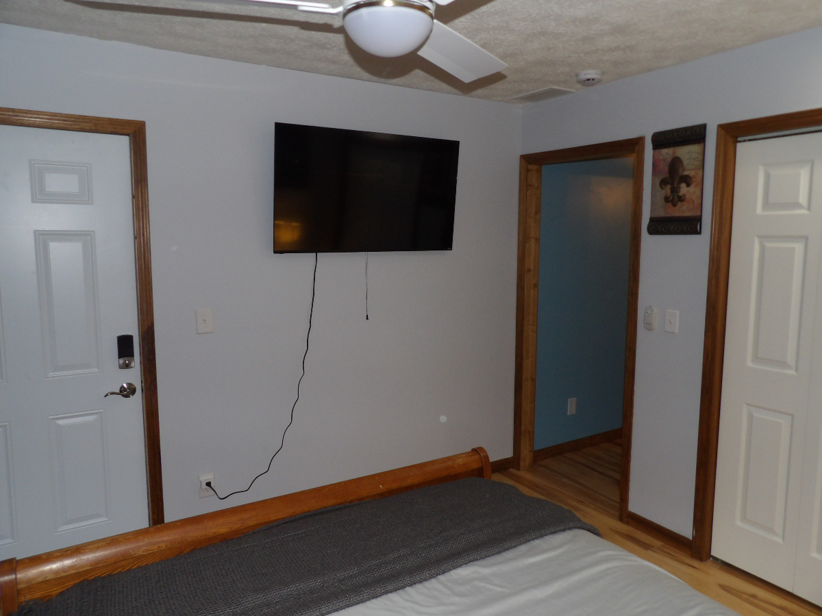 Cozy 1BR Apt in Nitro, WV. Ideal for solo traveler, couples, or business guests - Photo 8