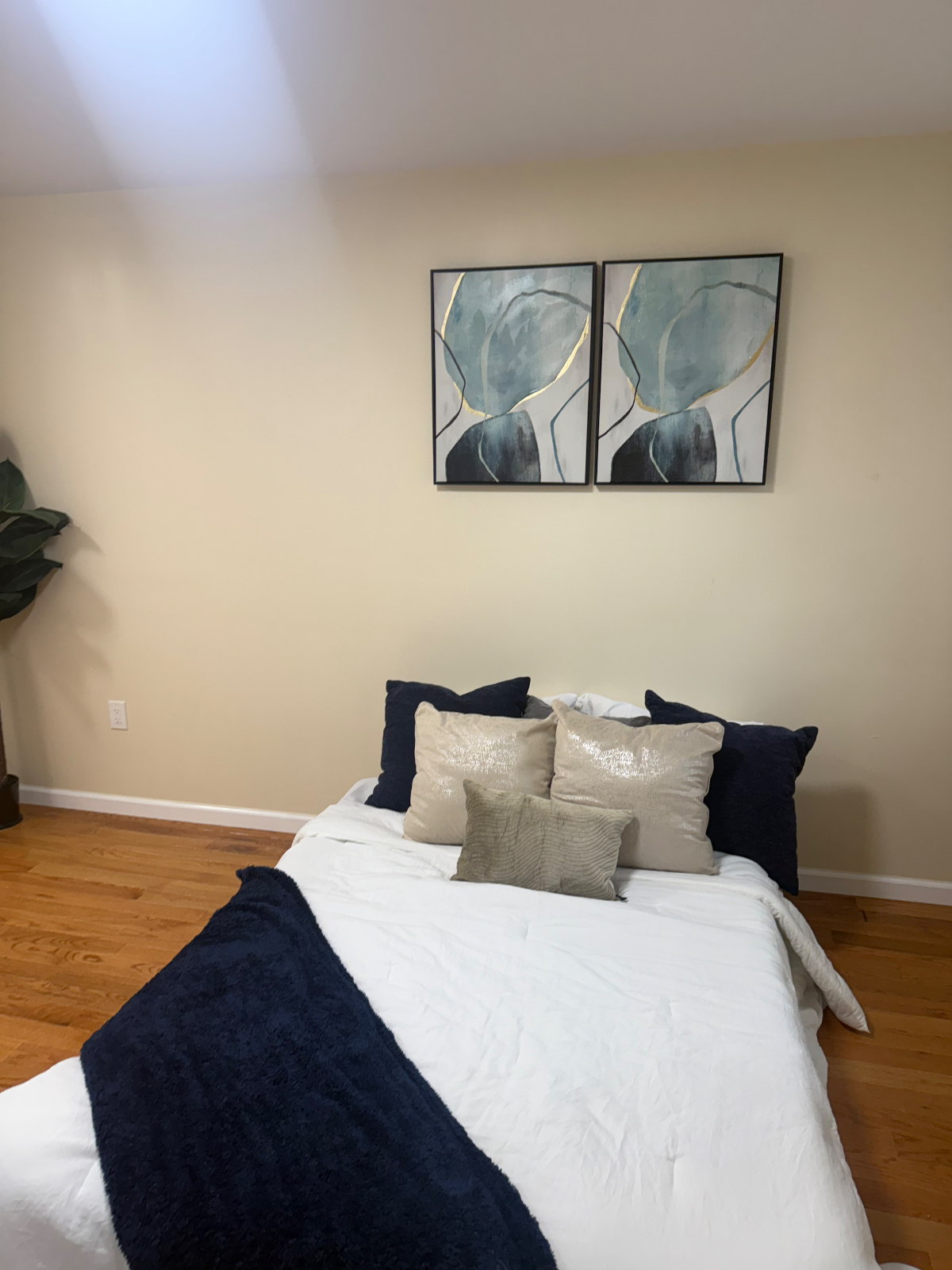Room in Newly Built Private Home - Photo 2
