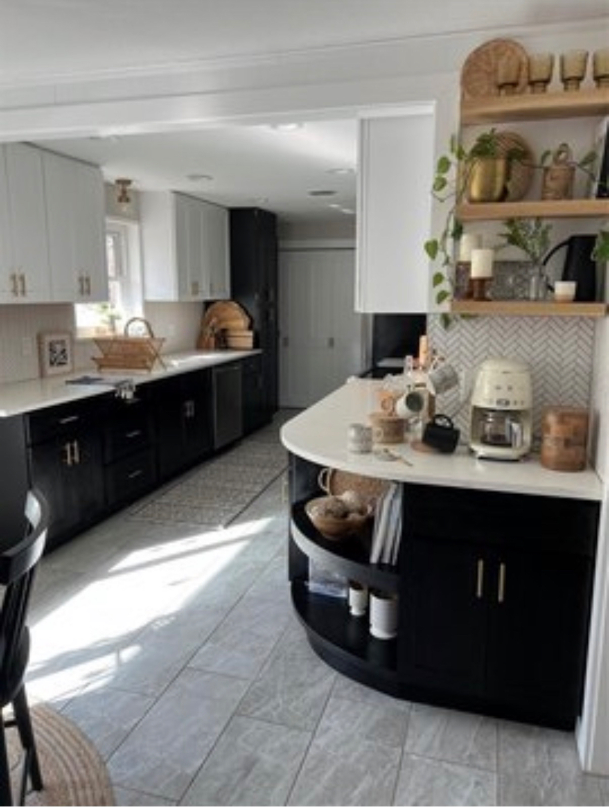 Furnished Home for Professionals or Families - Central, Quiet & Well-Equipped