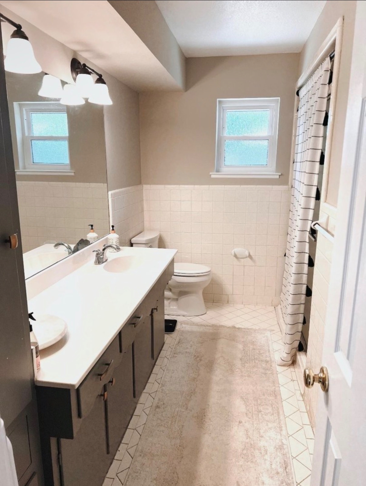 Furnished Home for Professionals or Families - Central, Quiet & Well-Equipped - Photo 3