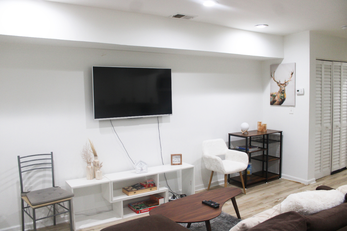 Bright & Modern 2BD/1BTH Apartment for Rent - Photo 2