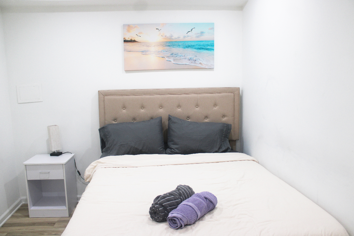 Bright & Modern 2BD/1BTH Apartment for Rent - Photo 6