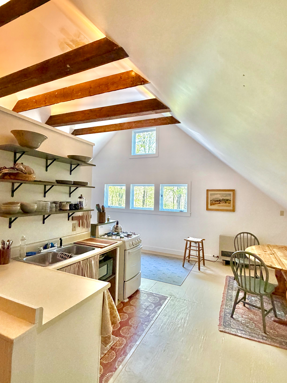 Studio apartment in Plainfield, VT village - Photo 7