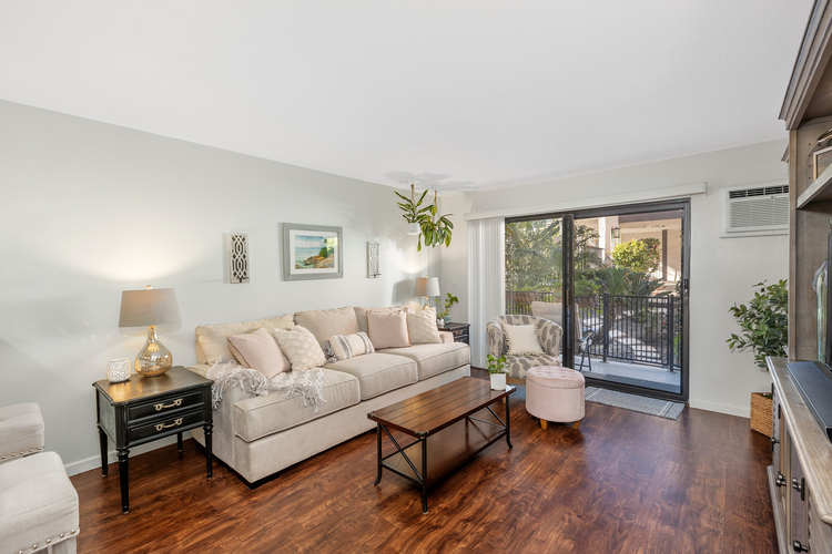Furnished 1BR - Private Patio - Pool & Gym - Walk to Fashion Valley Mall - 10 Min to Beaches - Photo 5