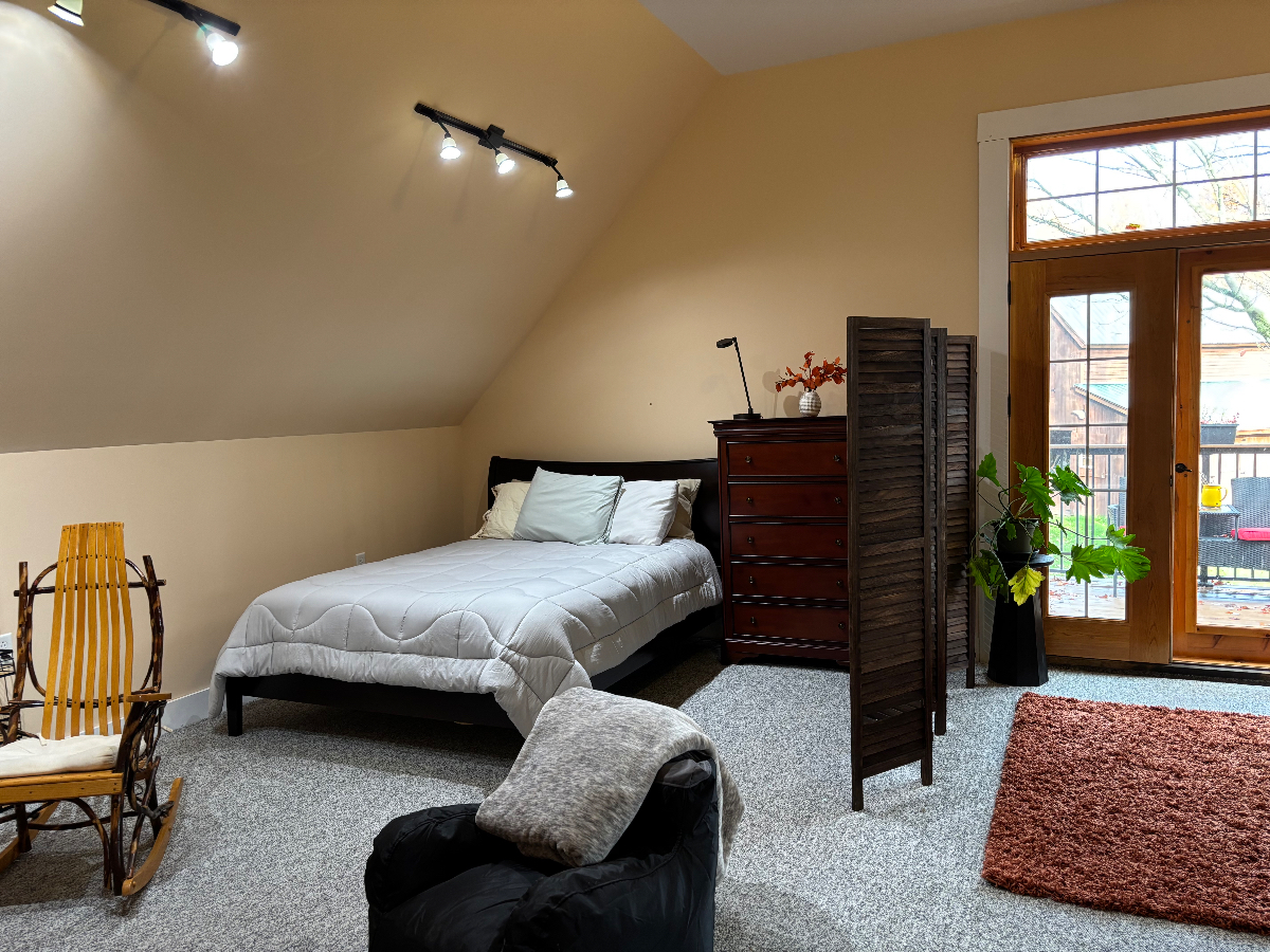 Vermont (Northern) Cozy country loft in a private setting - Photo 1