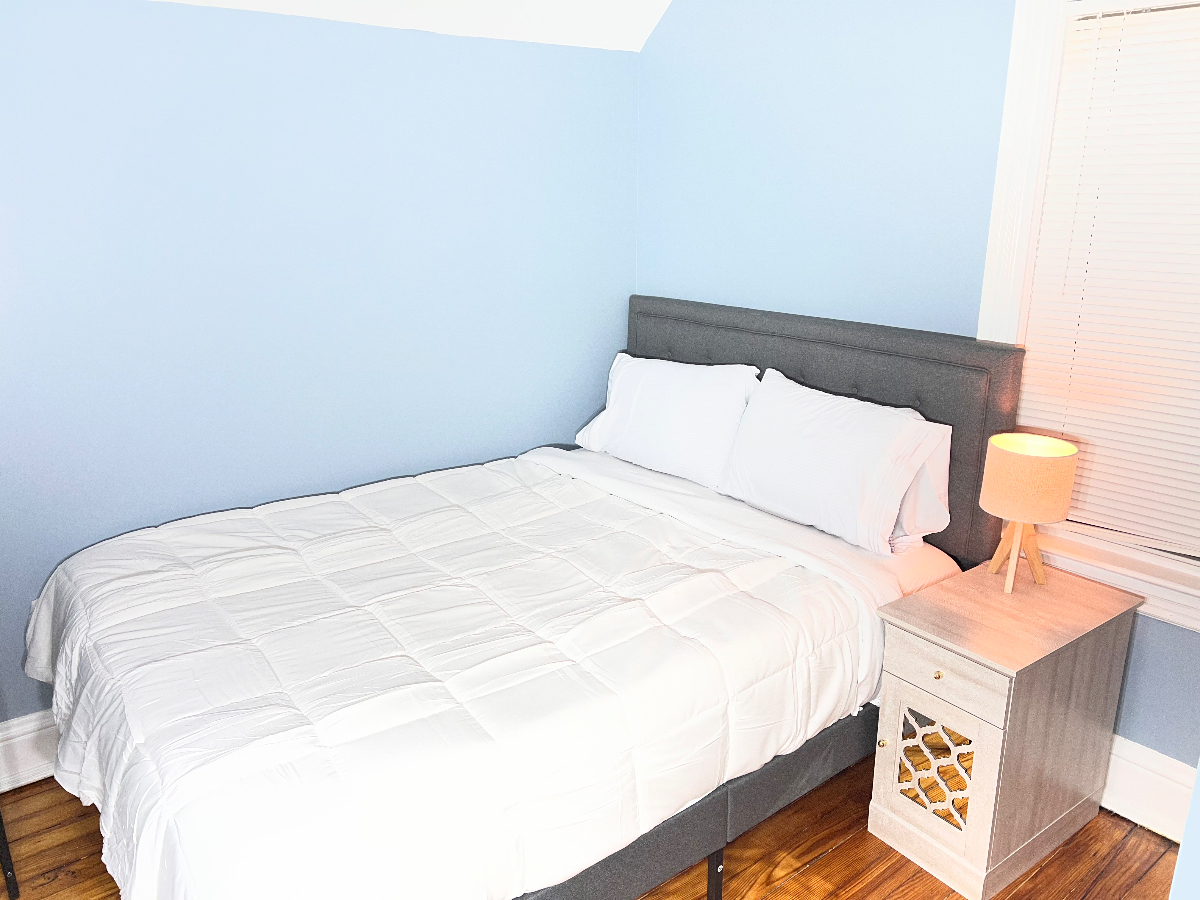3 BEDROOM Home with Garage-walking distance from Strong Memorial Hospital - Photo 6
