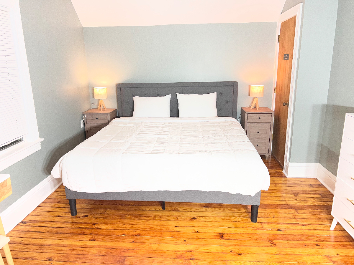 3 BEDROOM Home with Garage-walking distance from Strong Memorial Hospital - Photo 10