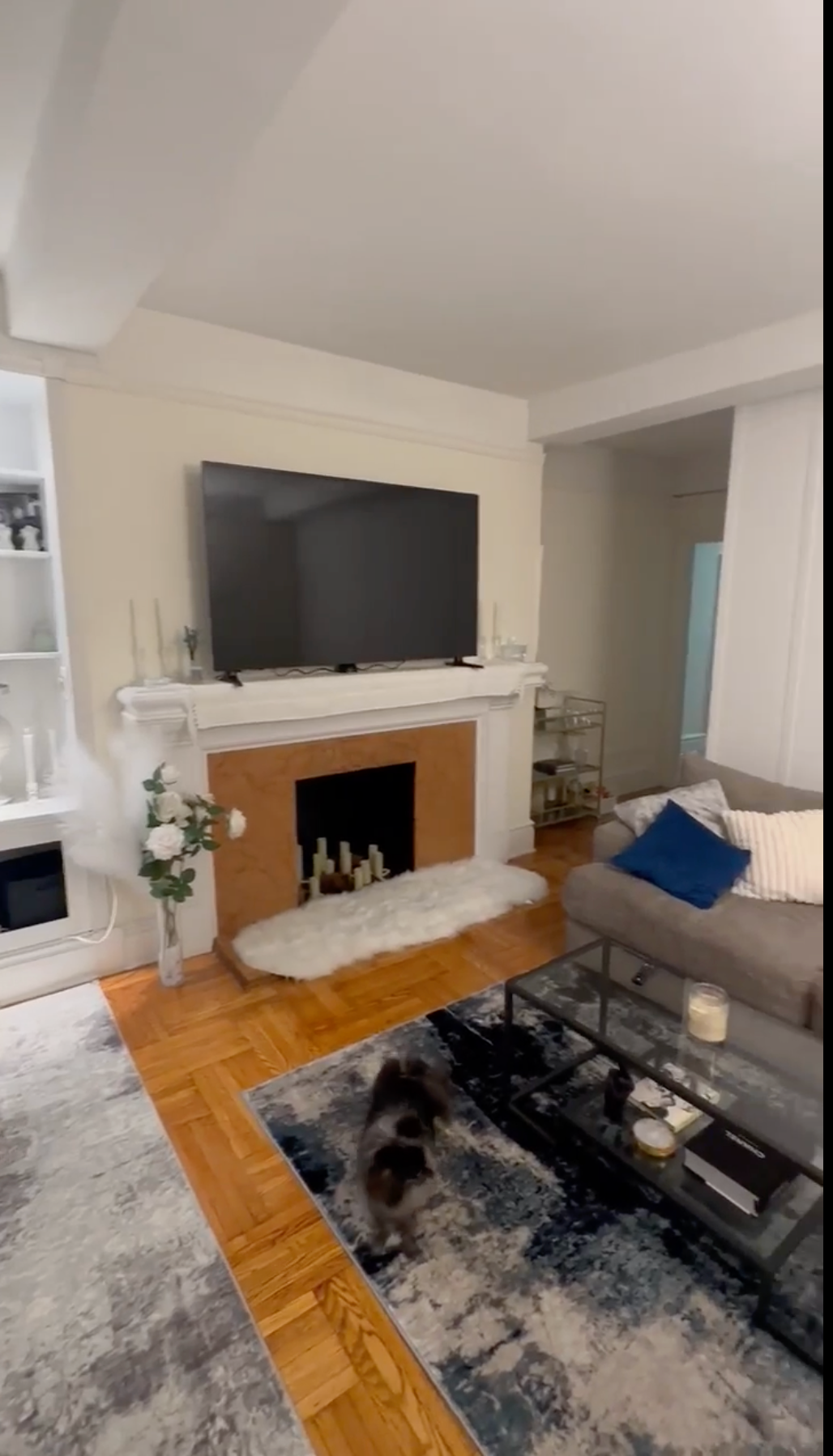 Gramercy 2 connected units- Studio $2900 available Dec 1, 3 Bedroom, 2 bath $6600 available Dec - Photo 3