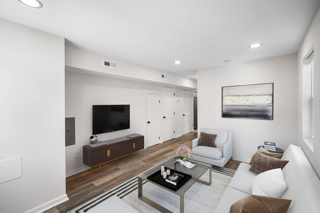 One bedroom and one bath room with washer/dryer and new Stainless Steel appliances - Photo 8