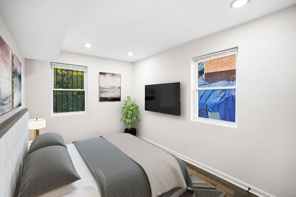 One bedroom and one bath room with washer/dryer and new Stainless Steel appliances - Photo 9