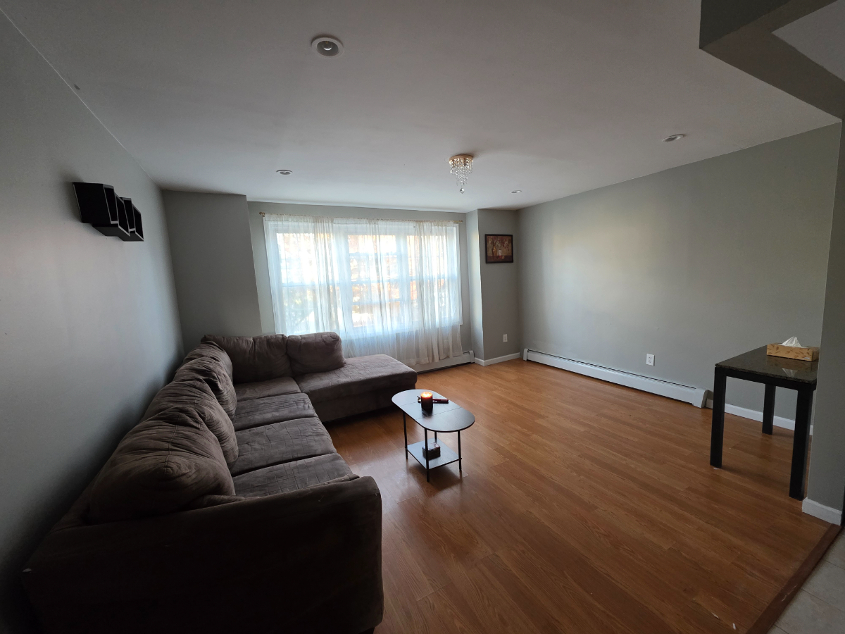 1 bedroom 1 bath, 2nd floor - Photo 1