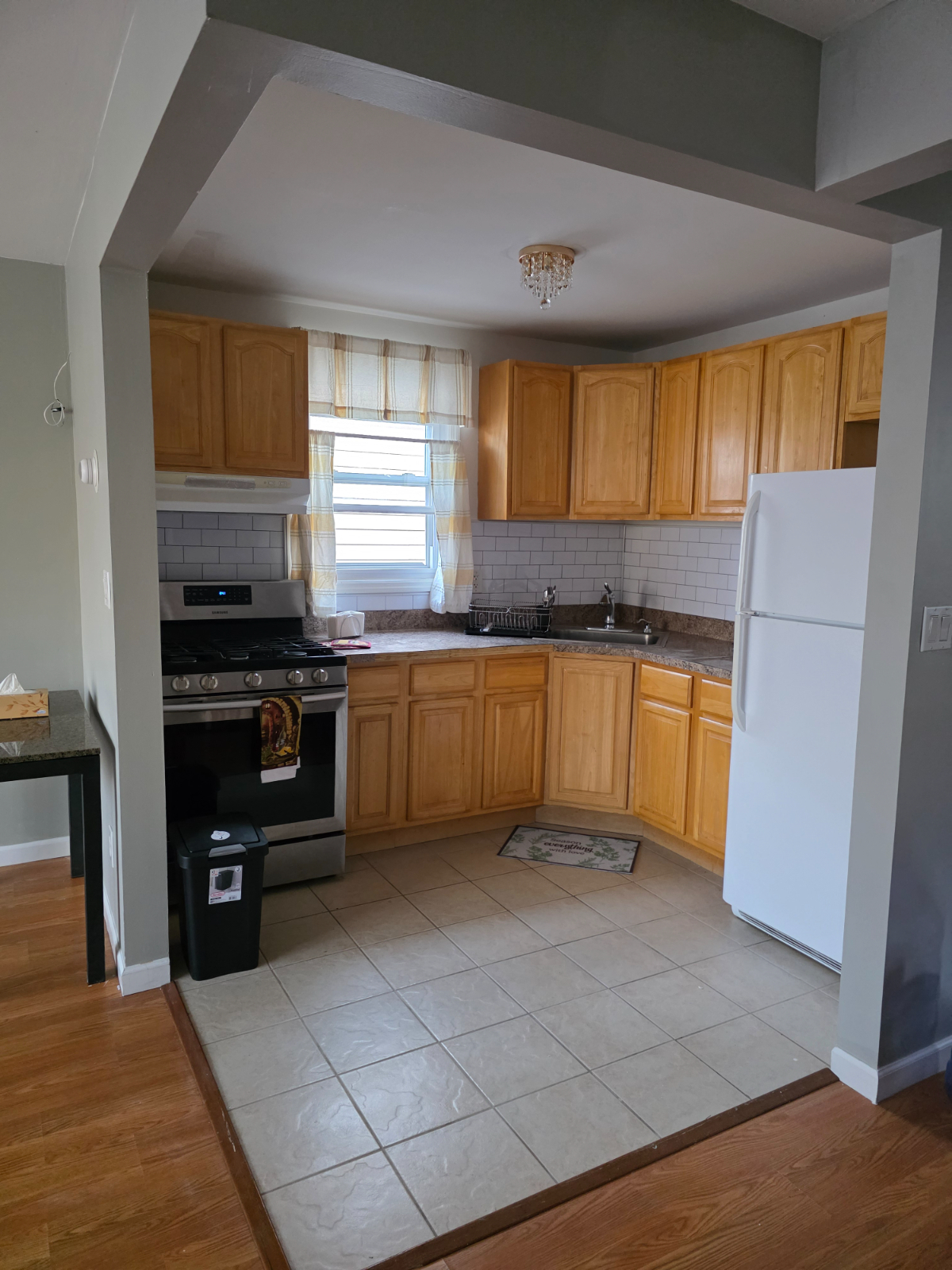1 bedroom 1 bath, 2nd floor - Photo 3